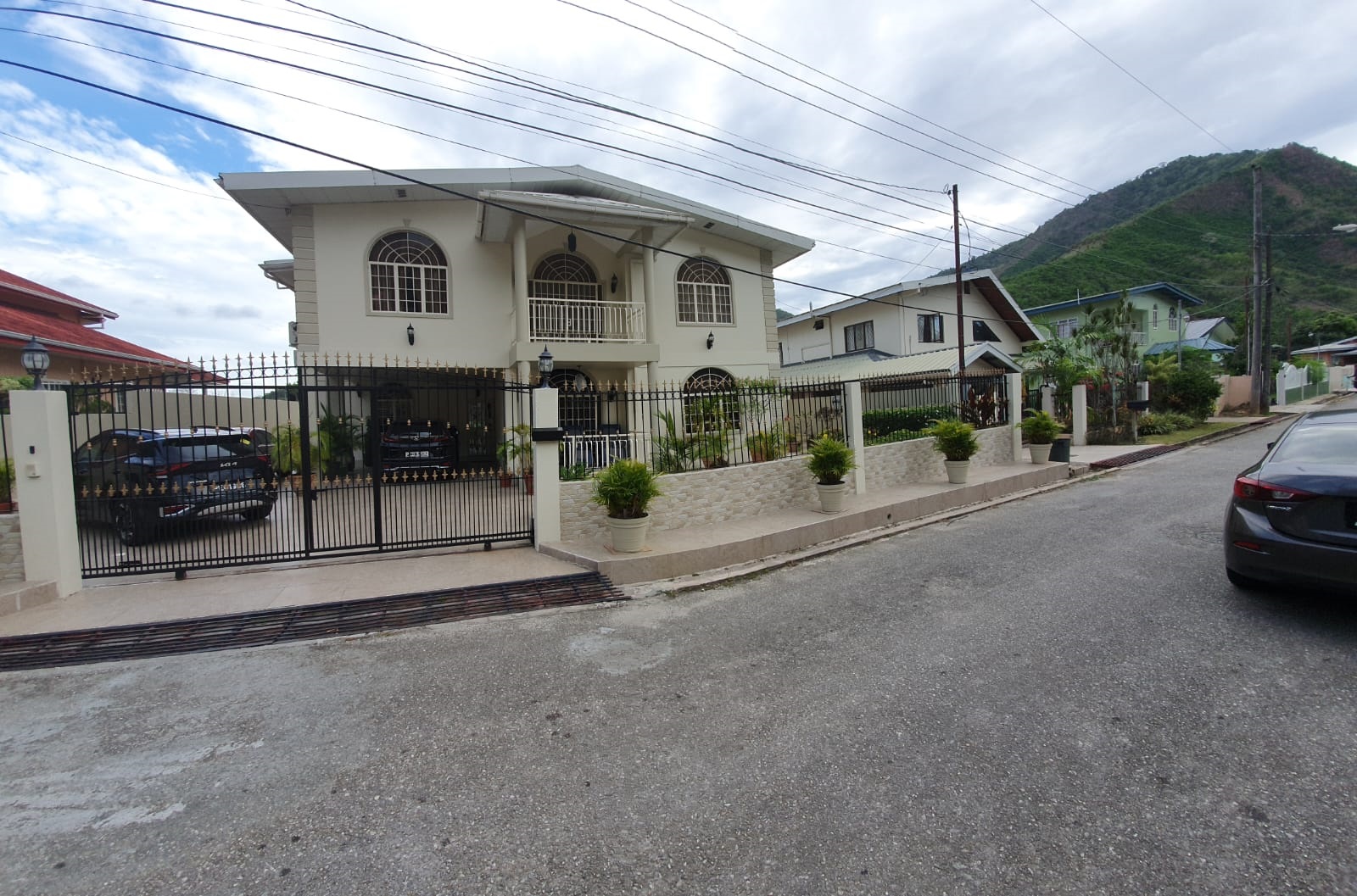 Kayifi Buy, Sell & Rent Tropical Real Estate